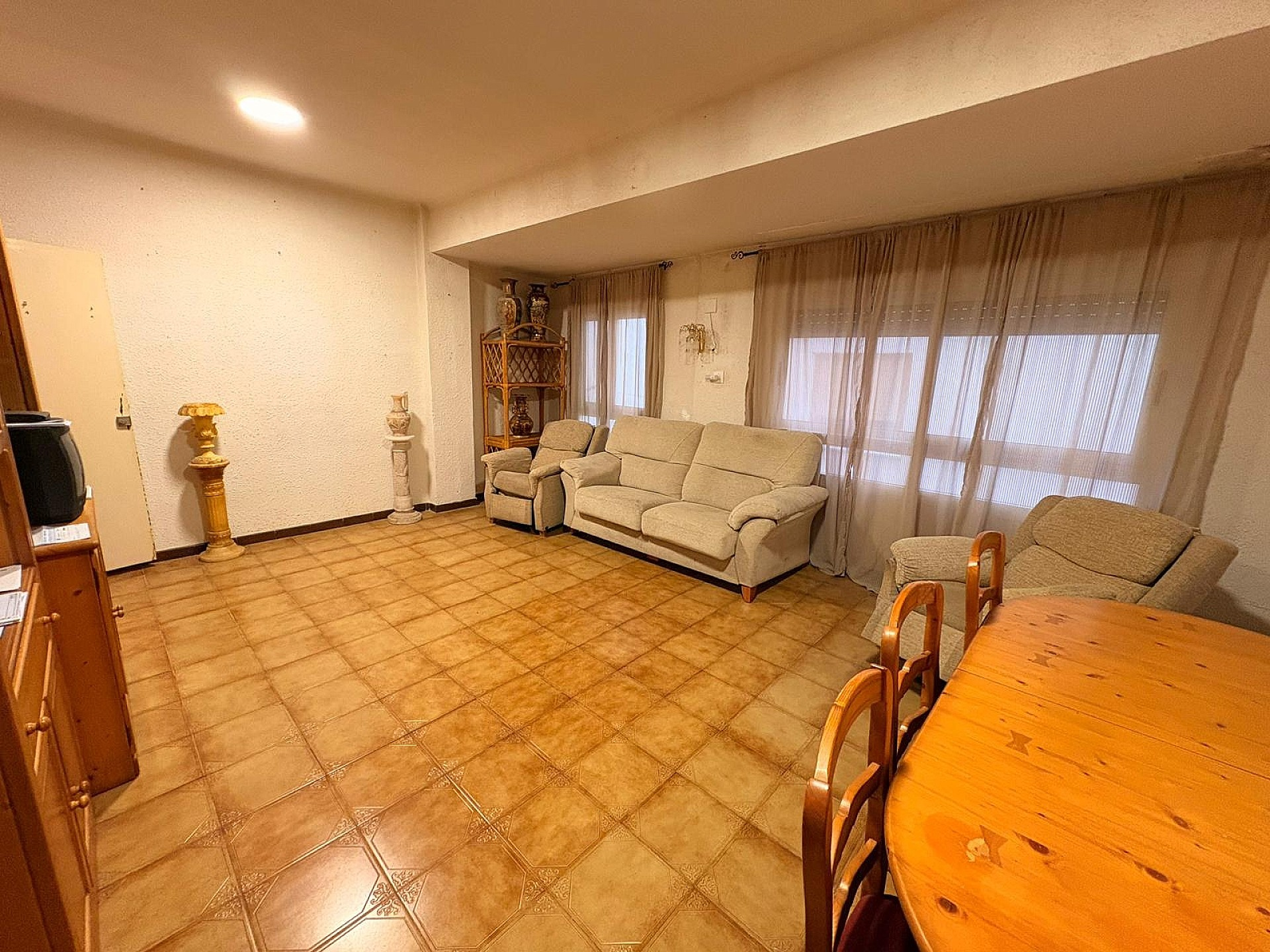 3-bedroom Apartment In Onil, Spain (125 M²)