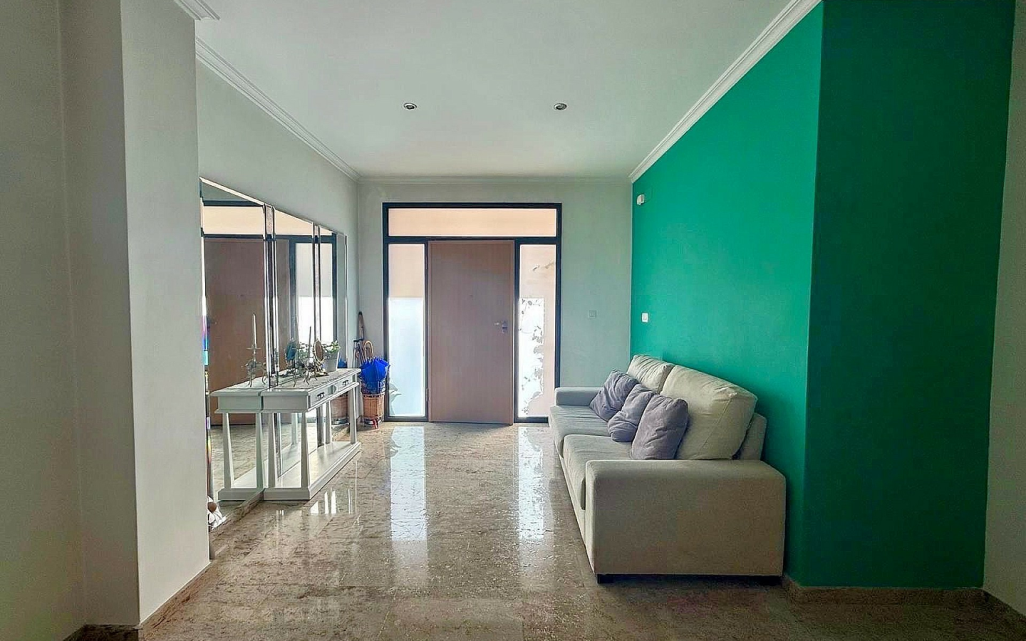 5-bedroom Townhouse In Pinoso, Spain (800 M²)