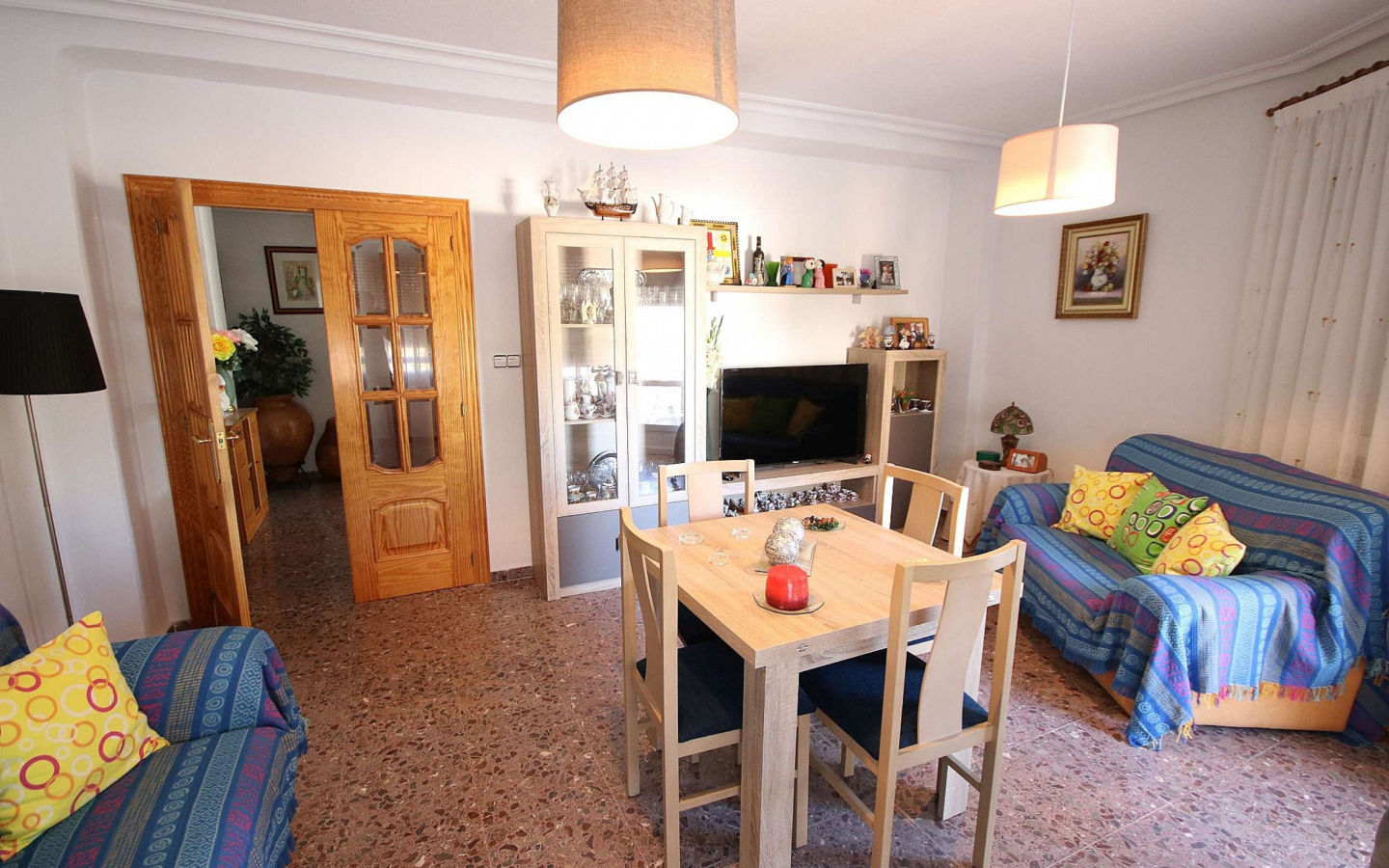 4-bedroom Commercial In Monovar, Spain (675 M²)