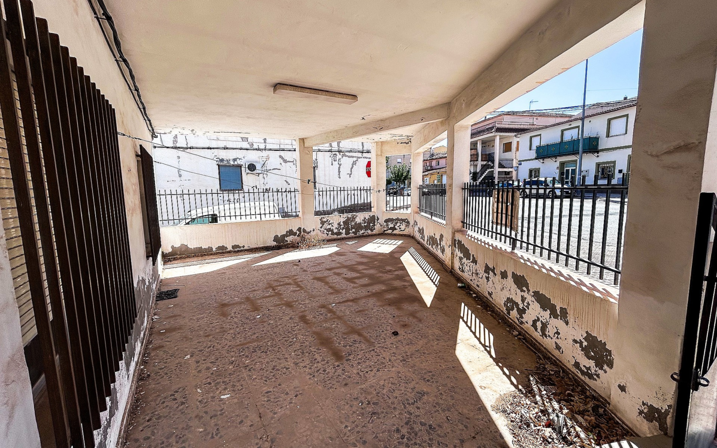 6-bedroom Townhouse In Macisvenda, Spain (353 M²)