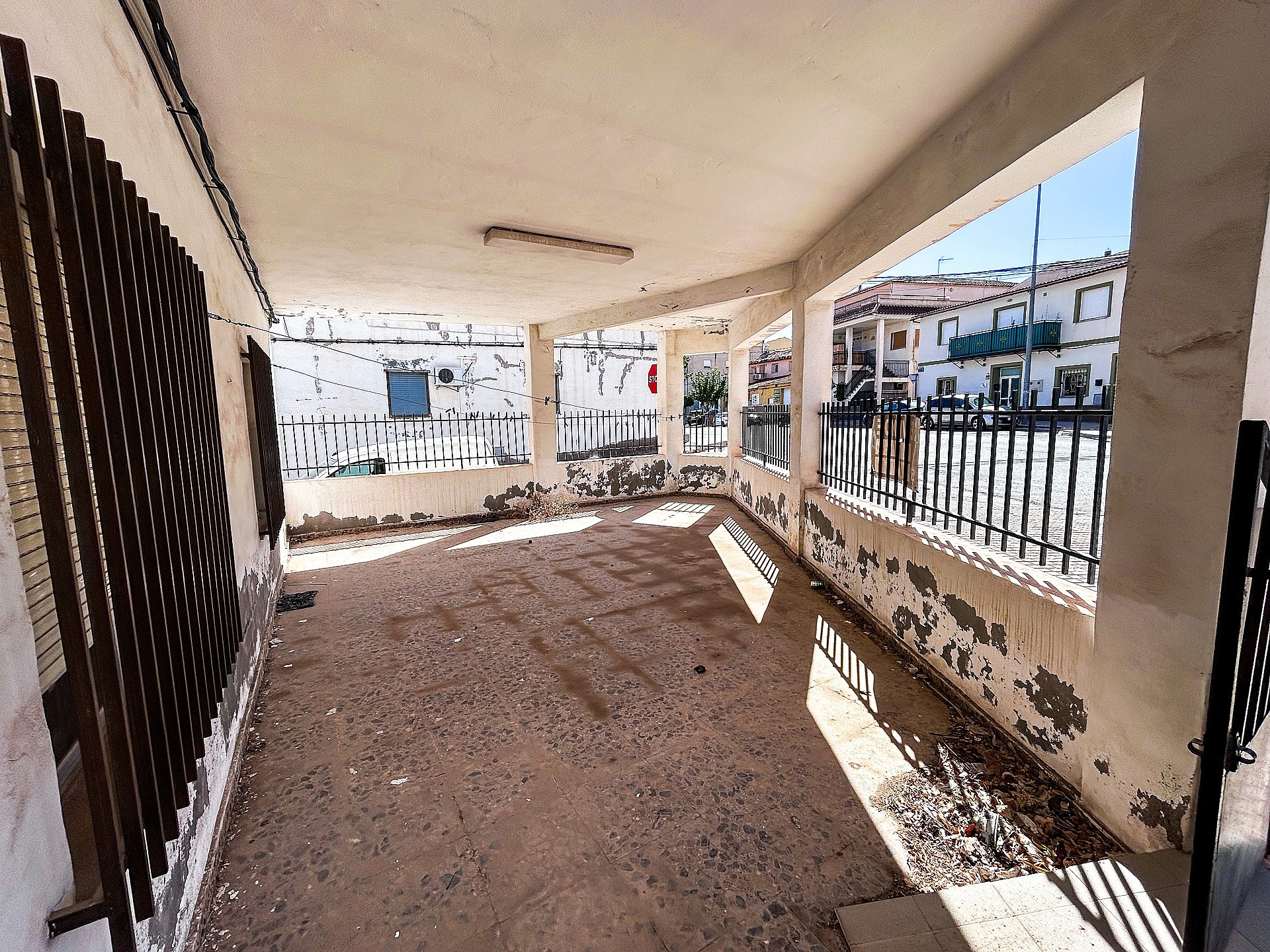 6-bedroom Townhouse In Macisvenda, Spain (353 M²)