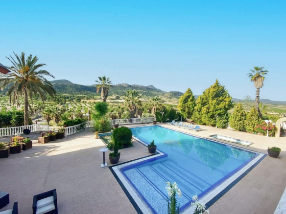 8-bedroom Country House In Jumilla, Spain (1.651 M²)