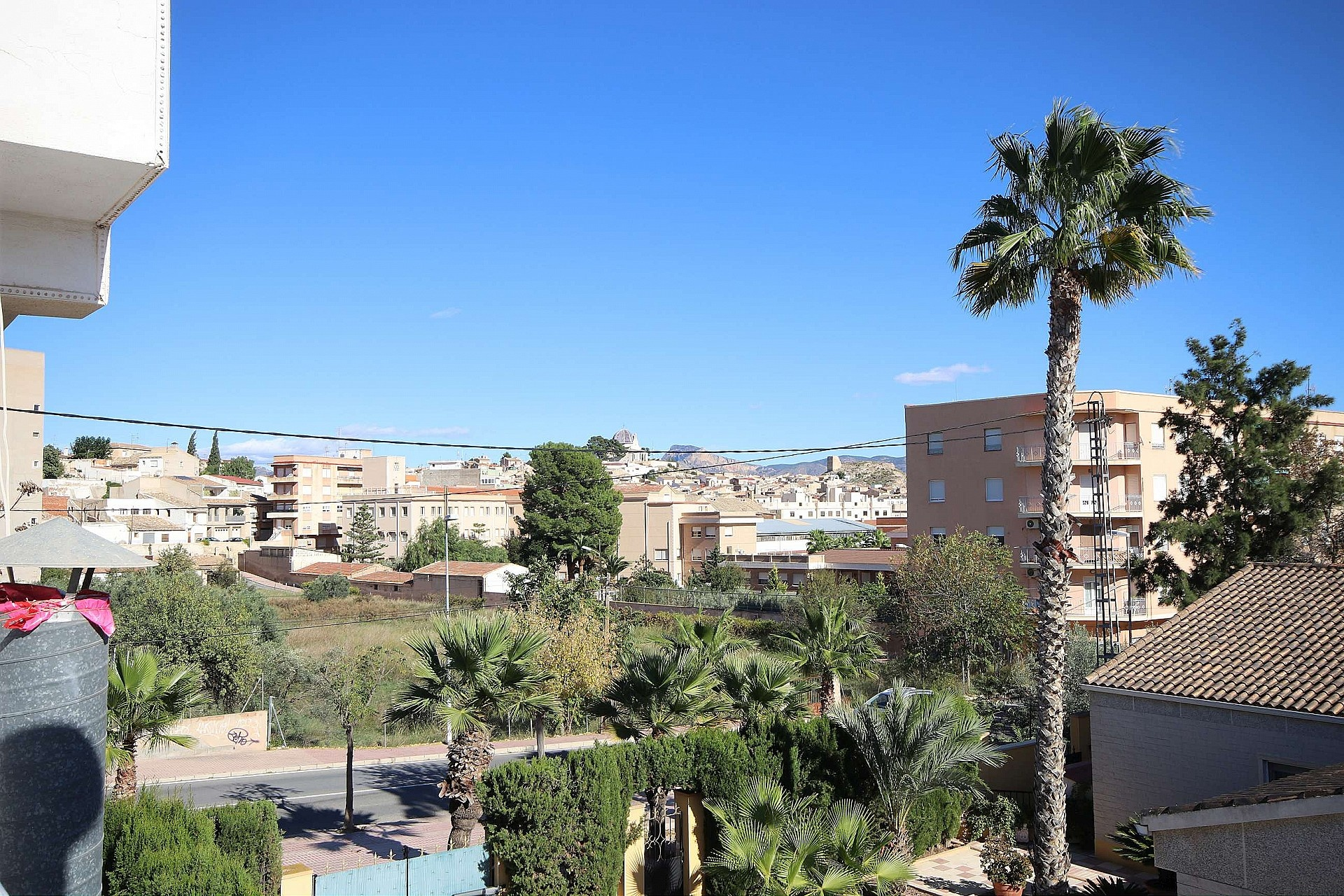 4-bedroom Commercial In Monovar, Spain (675 M²)