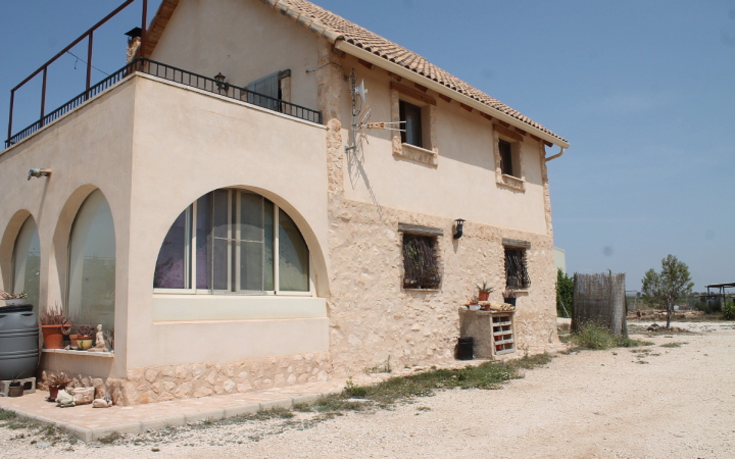 4-bedroom Finca In Pinoso, Spain (120 M²)