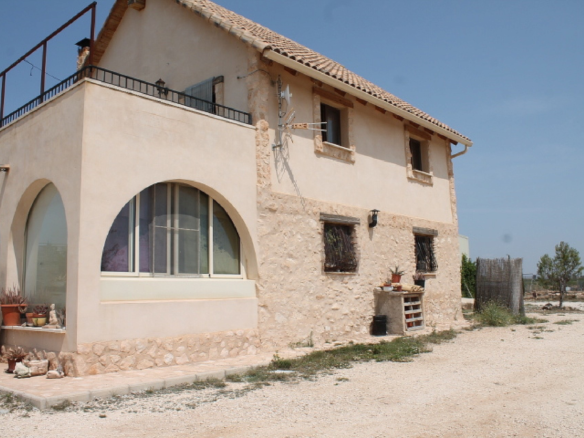 4-bedroom Finca In Pinoso, Spain (120 M²)
