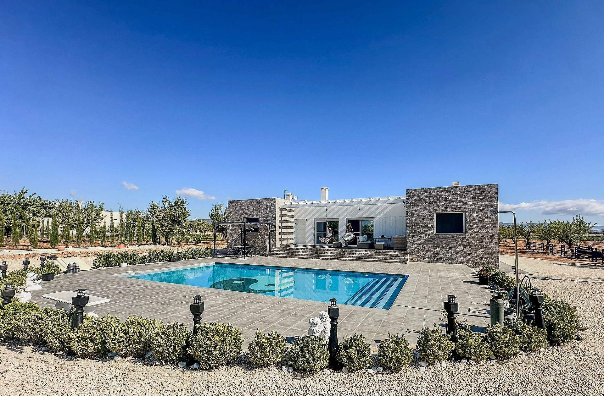 3-bedroom Detached Villa In Pinoso, Spain (115 M²)