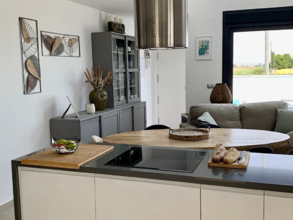 3-bedroom Detached Villa In Daya Vieja, Spain (138 M²)