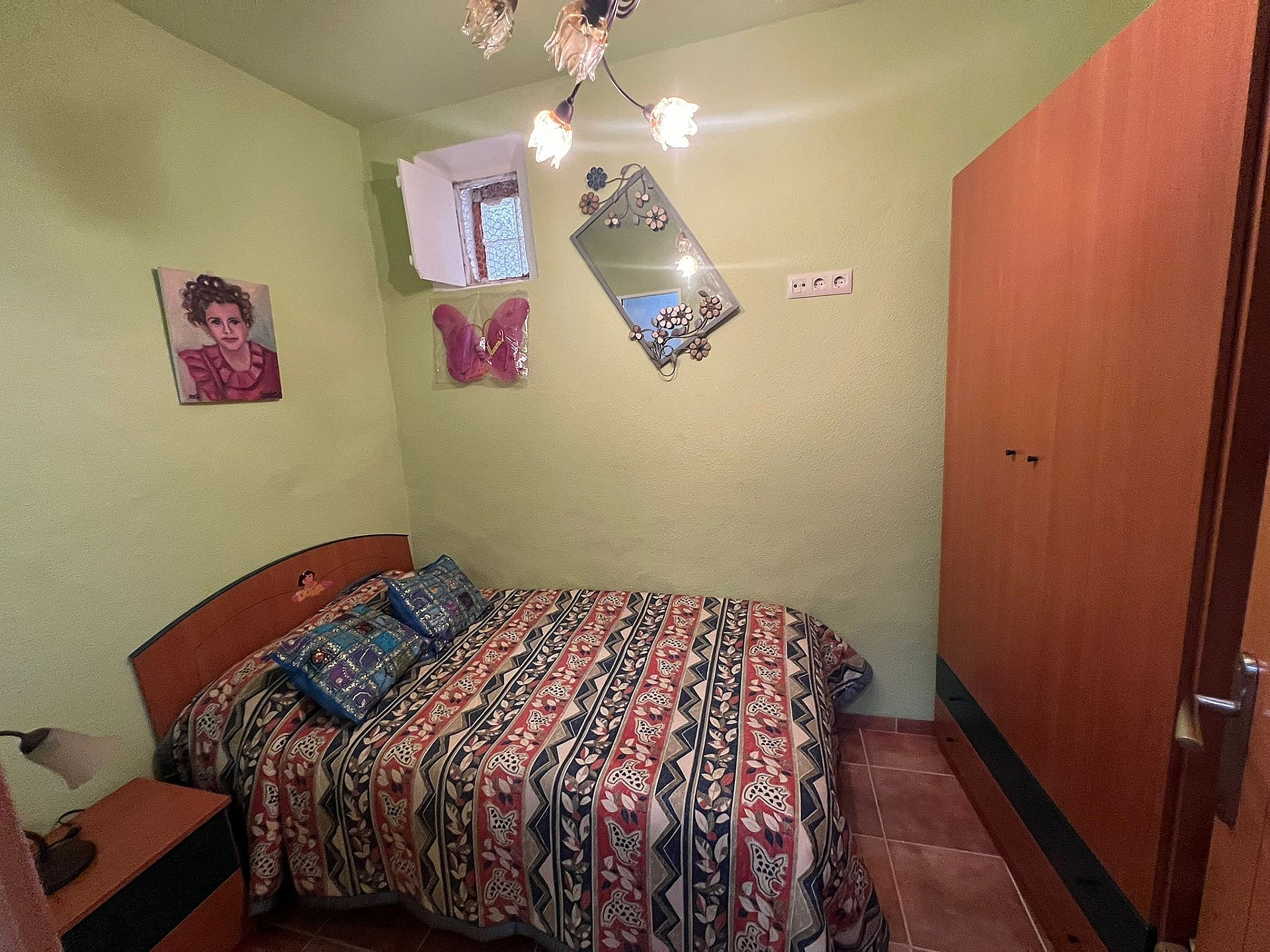 3-bedroom Townhouse In Elche De La Sierra, Spain (104 M²)