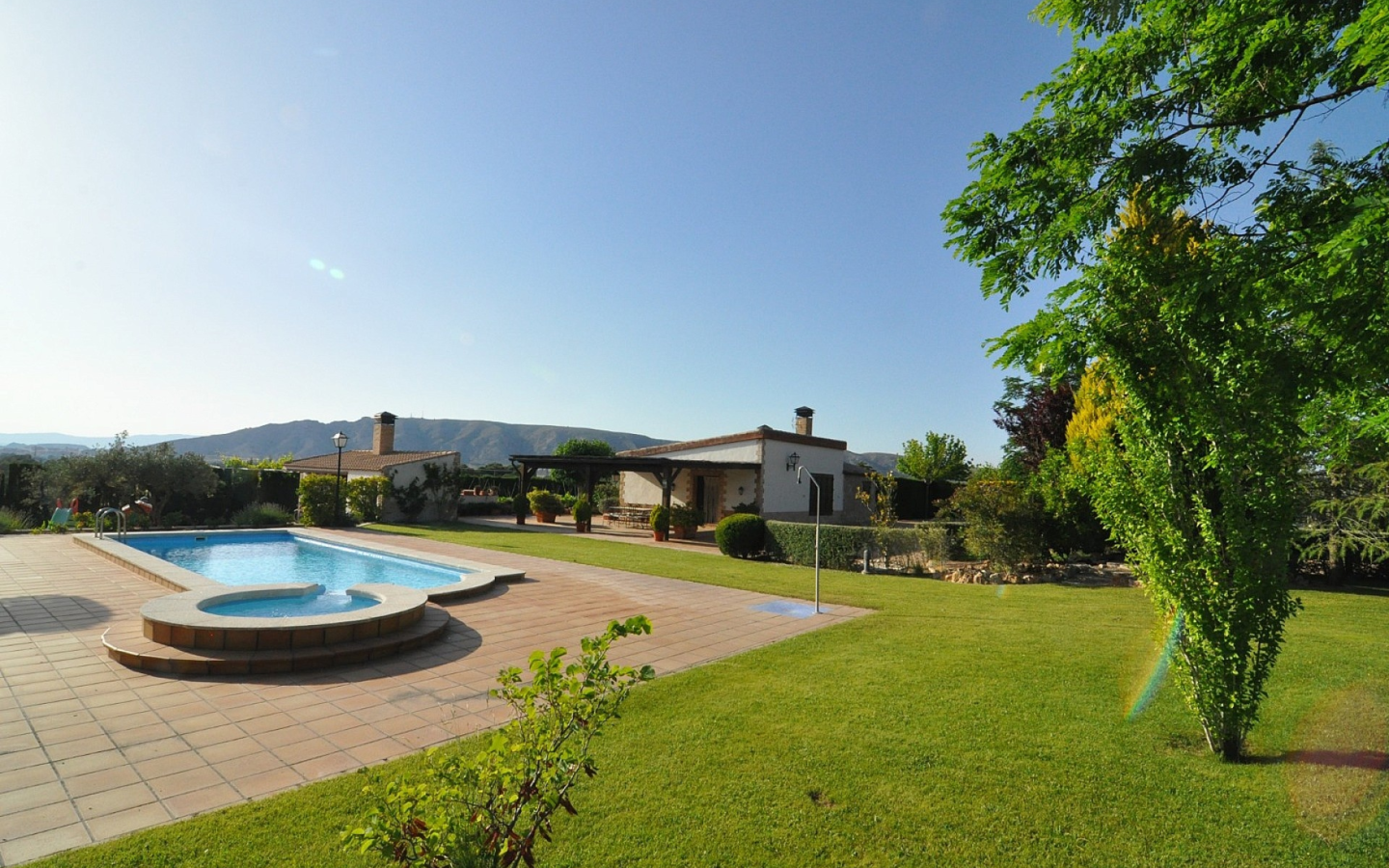 4-bedroom Detached Villa In Villena, Spain (500 M²)