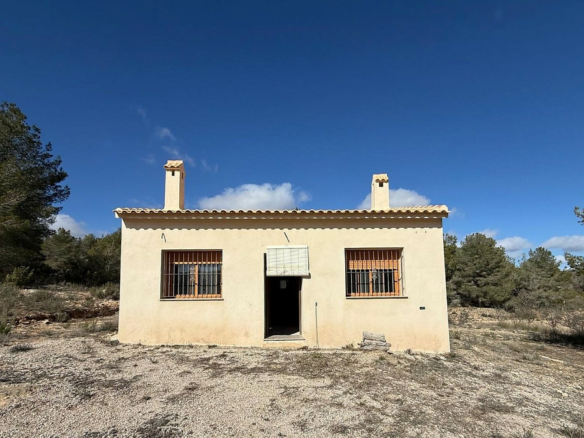 2-bedroom Country House In Pinoso, Spain (70 M²)