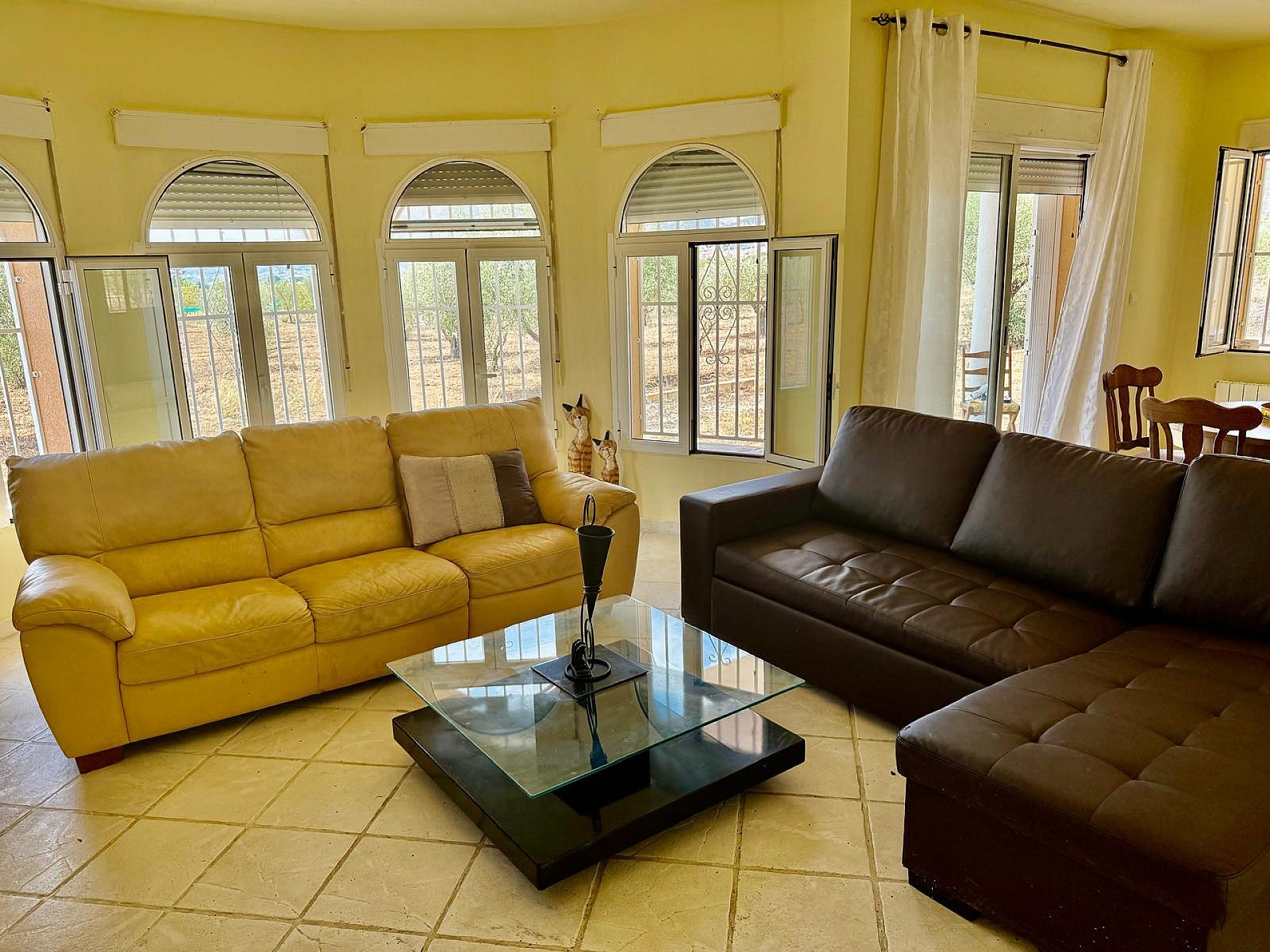w_pf7u6osyw8vucxt88566-ebb6da 3-bedroom Detached Villa In Onil, Spain (215 M²)