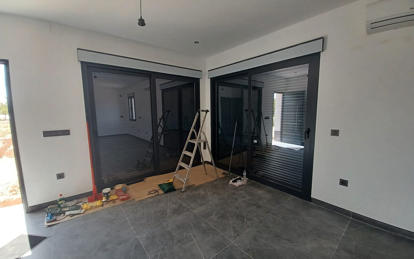 1-bedroom Detached Villa In Pinoso, Spain (26.500 M² Plot)
