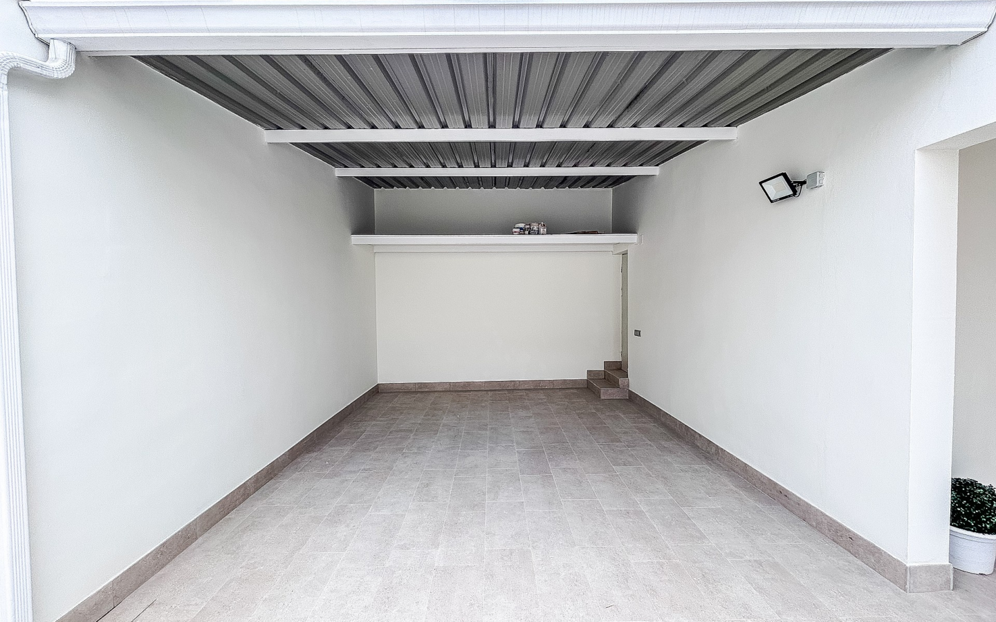 5-bedroom Townhouse In Pinoso, Spain (141 M²)