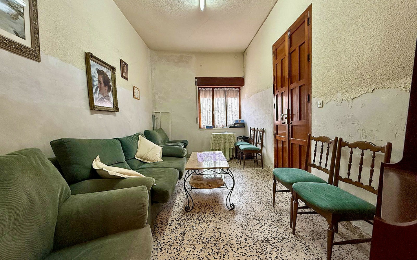 5-bedroom Townhouse In Pinoso, Spain (176 M²)