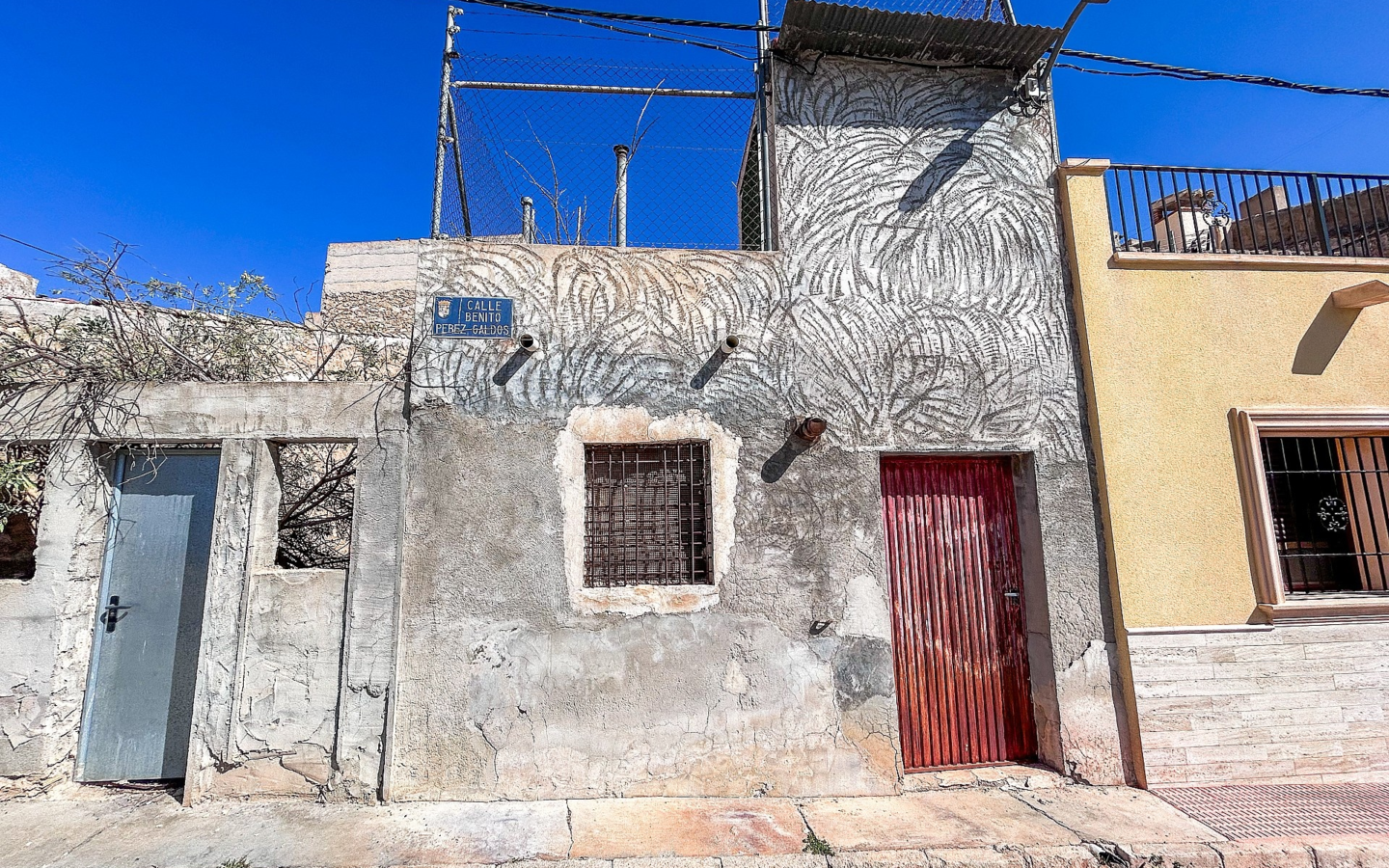 3-bedroom Townhouse In Macisvenda, Spain (105 M²)