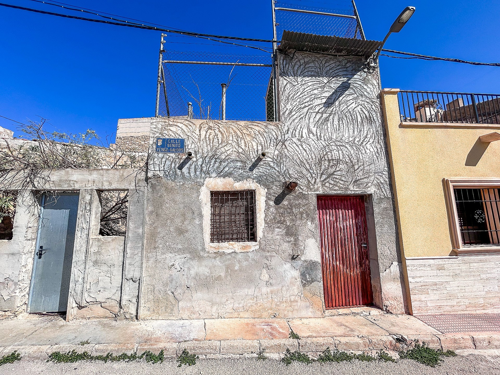 3-bedroom Townhouse In Macisvenda, Spain (105 M²)