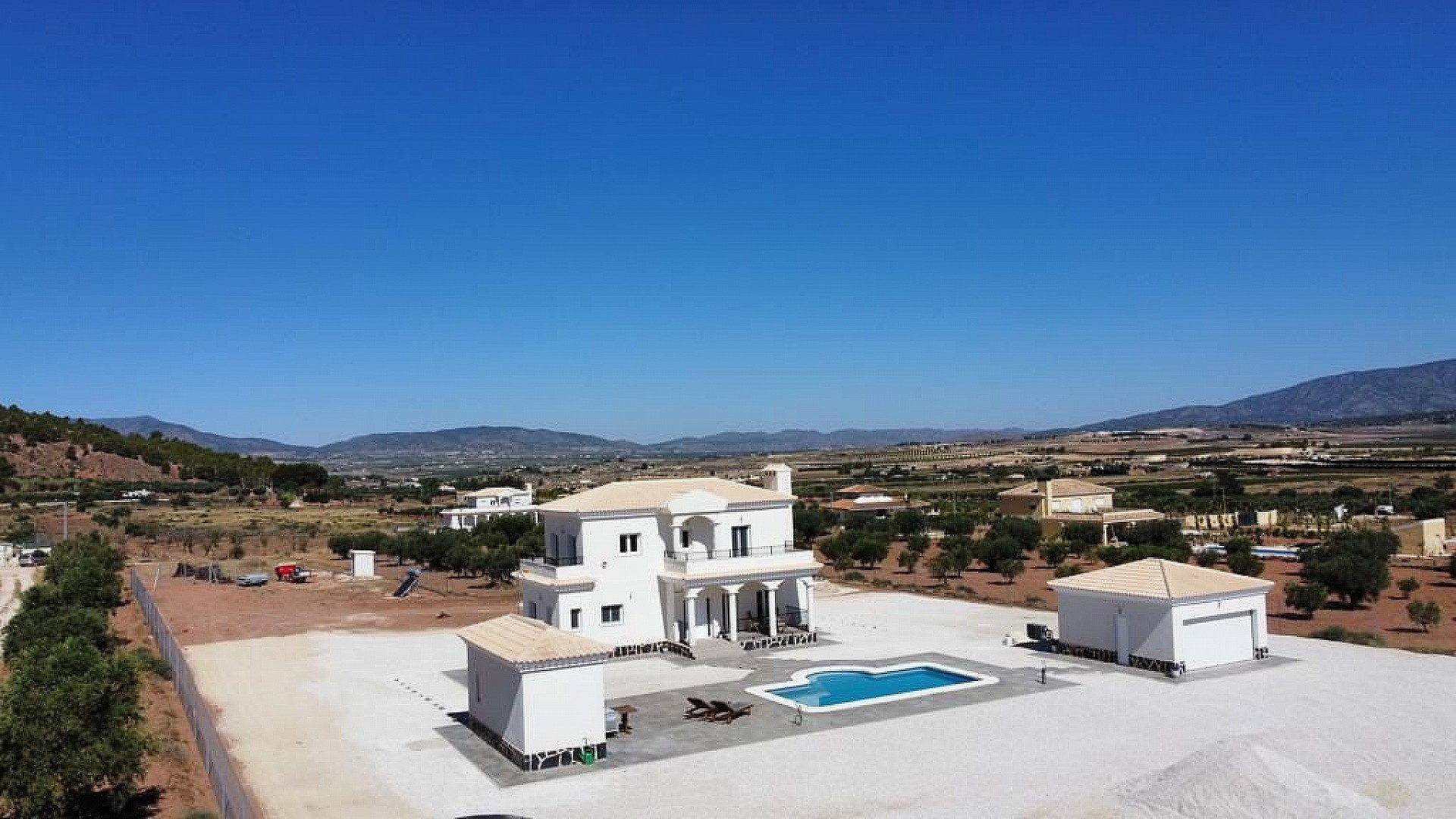 4-bedroom Detached Villa In Pinoso, Spain (180 M²)