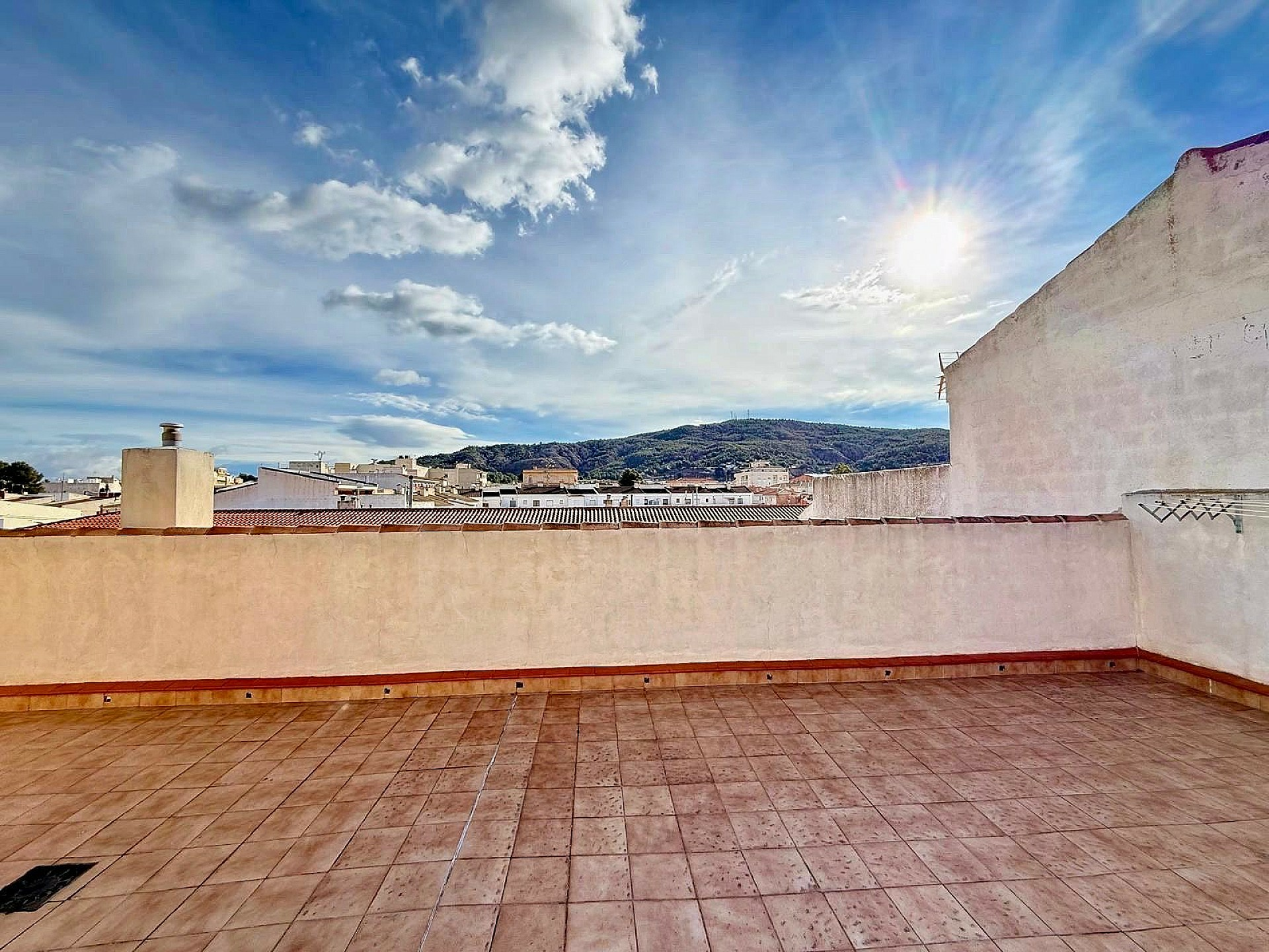 5-bedroom Townhouse In Pinoso, Spain (800 M²)
