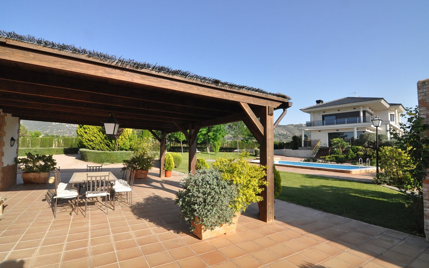 4-bedroom Detached Villa In Villena, Spain (500 M²)