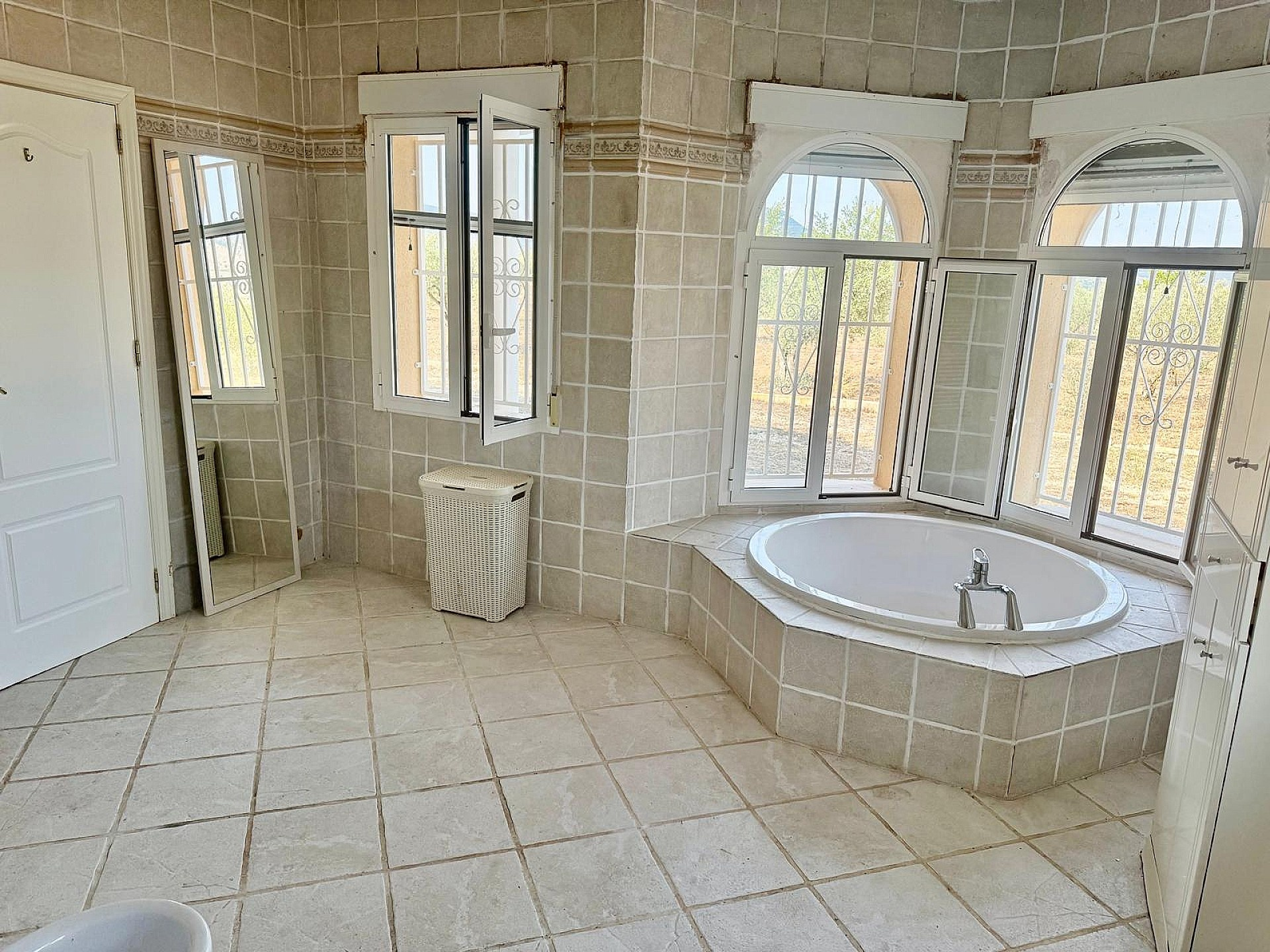 w_rcajqd85j4xuaefurts2-cf9cf8 3-bedroom Detached Villa In Onil, Spain (215 M²)