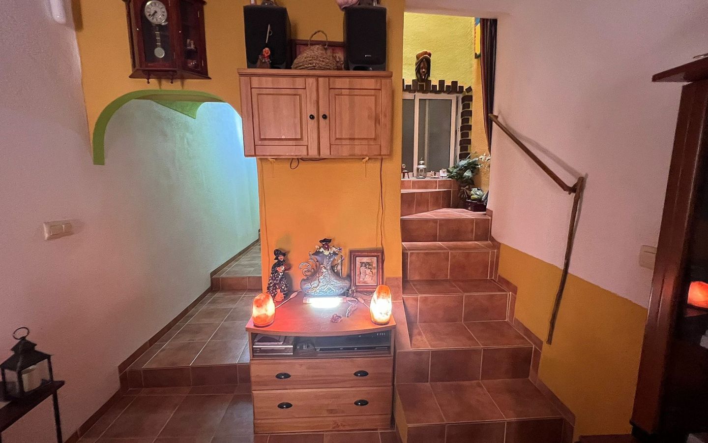 3-bedroom Townhouse In Elche De La Sierra, Spain (104 M²)