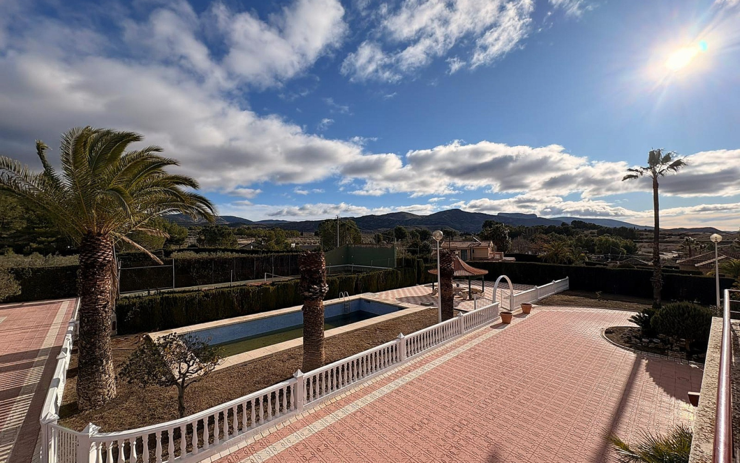 3-bedroom Detached Villa In Sax, Spain (230 M²)