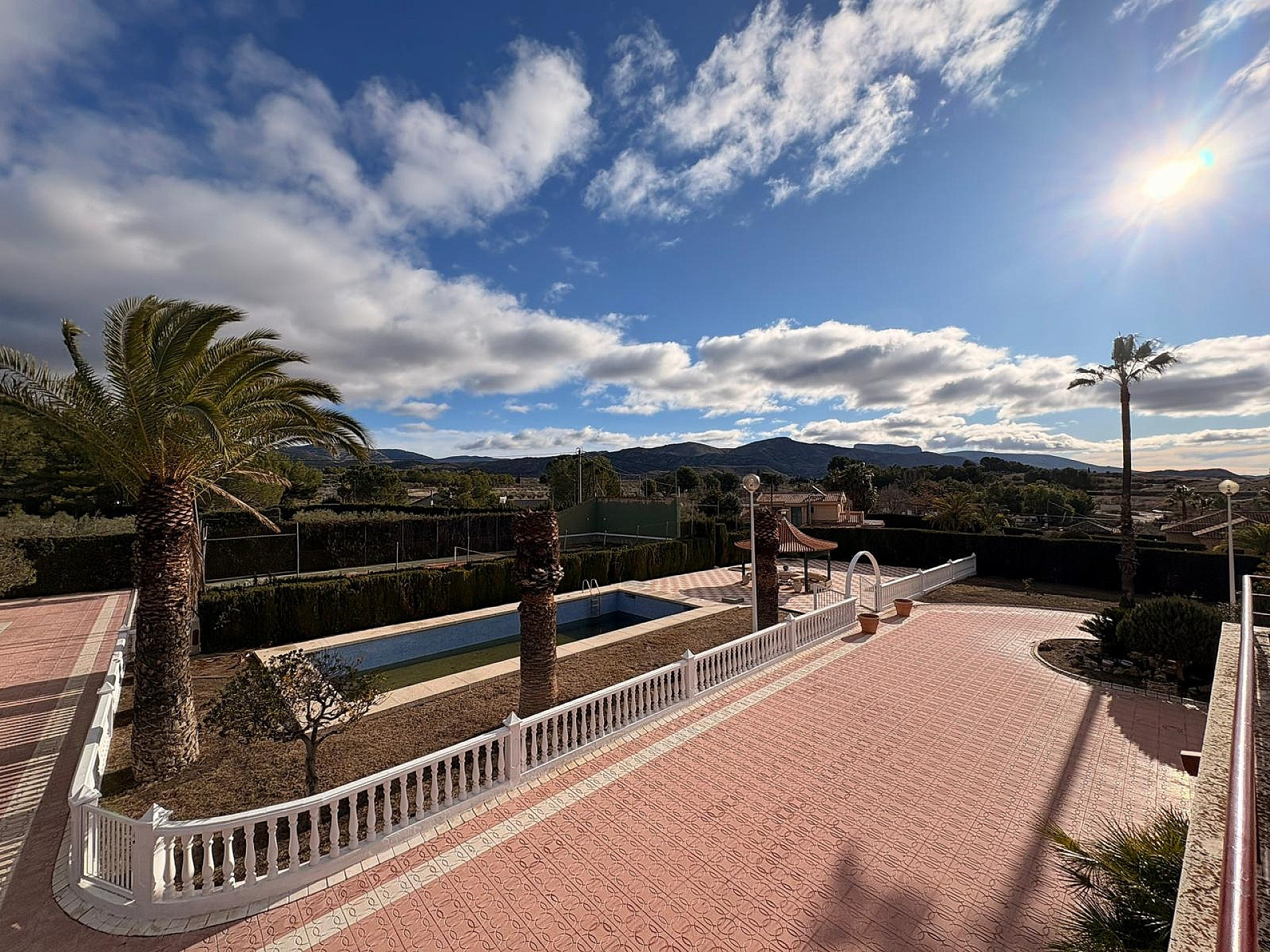 3-bedroom Detached Villa In Sax, Spain (230 M²)