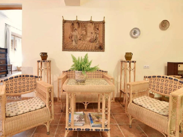 12-bedroom Country House In Pinoso, Spain (600 M²)