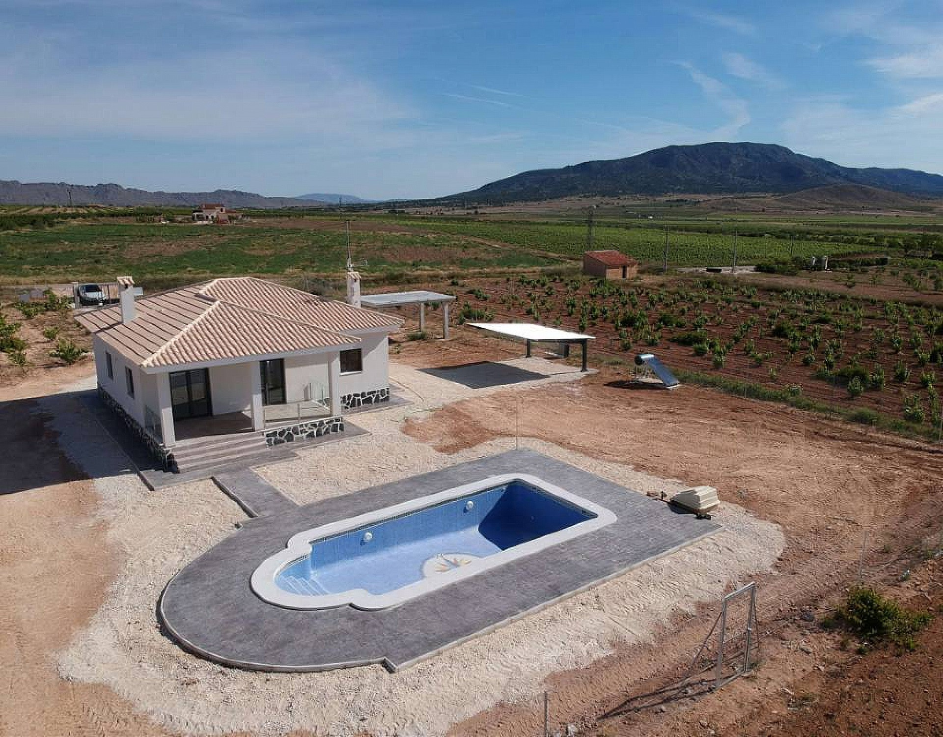 3-bedroom Detached Villa In Pinoso, Spain (120 M²)