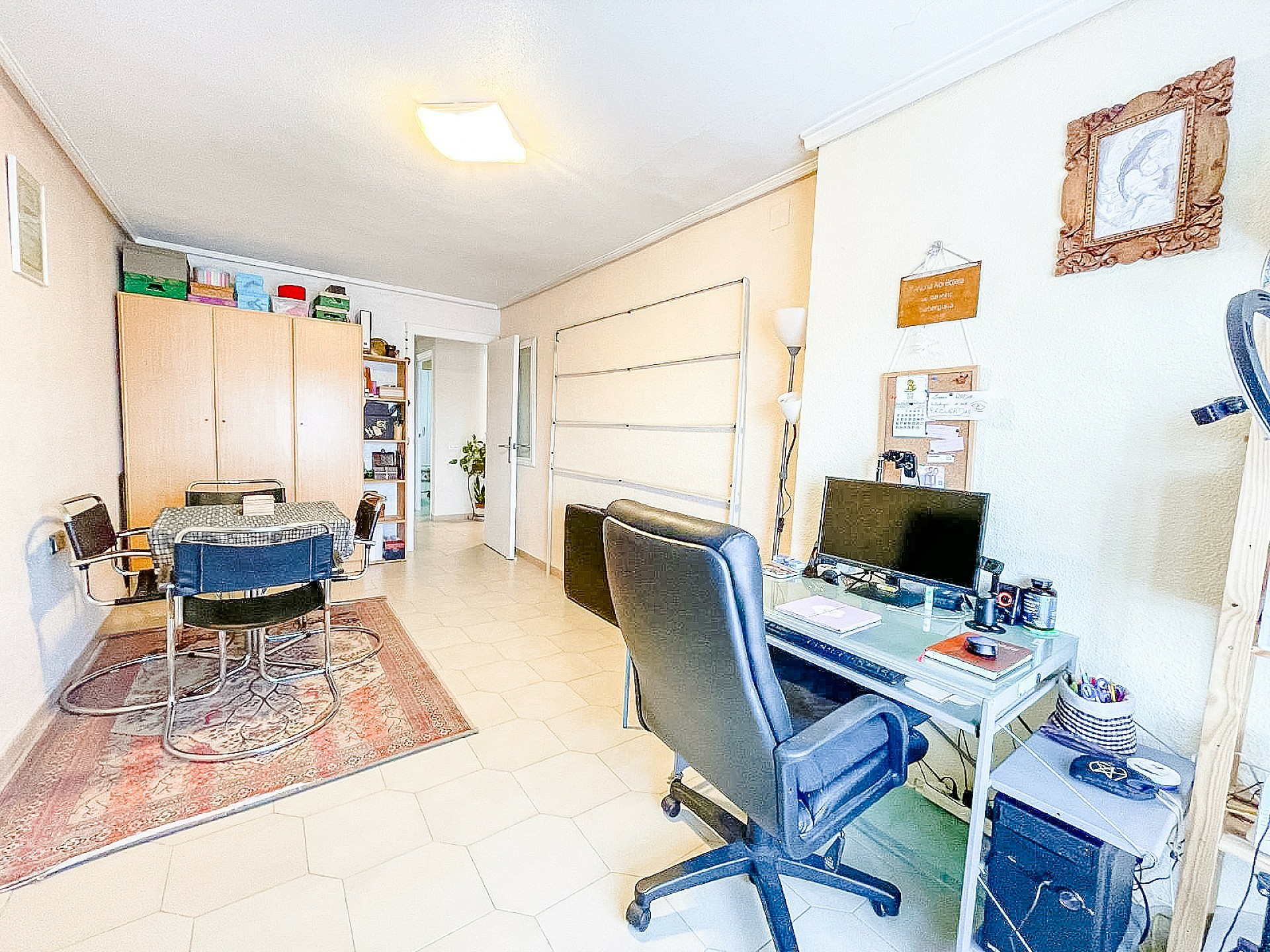 3-bedroom Apartment In Elda, Spain (82 M²)