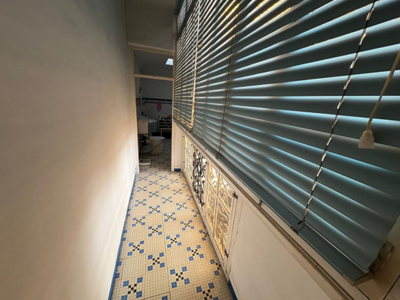 6-bedroom Townhouse In Novelda, Spain (208 M²)