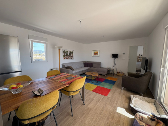 3-bedroom Detached Villa In Pinoso, Spain (115 M²)