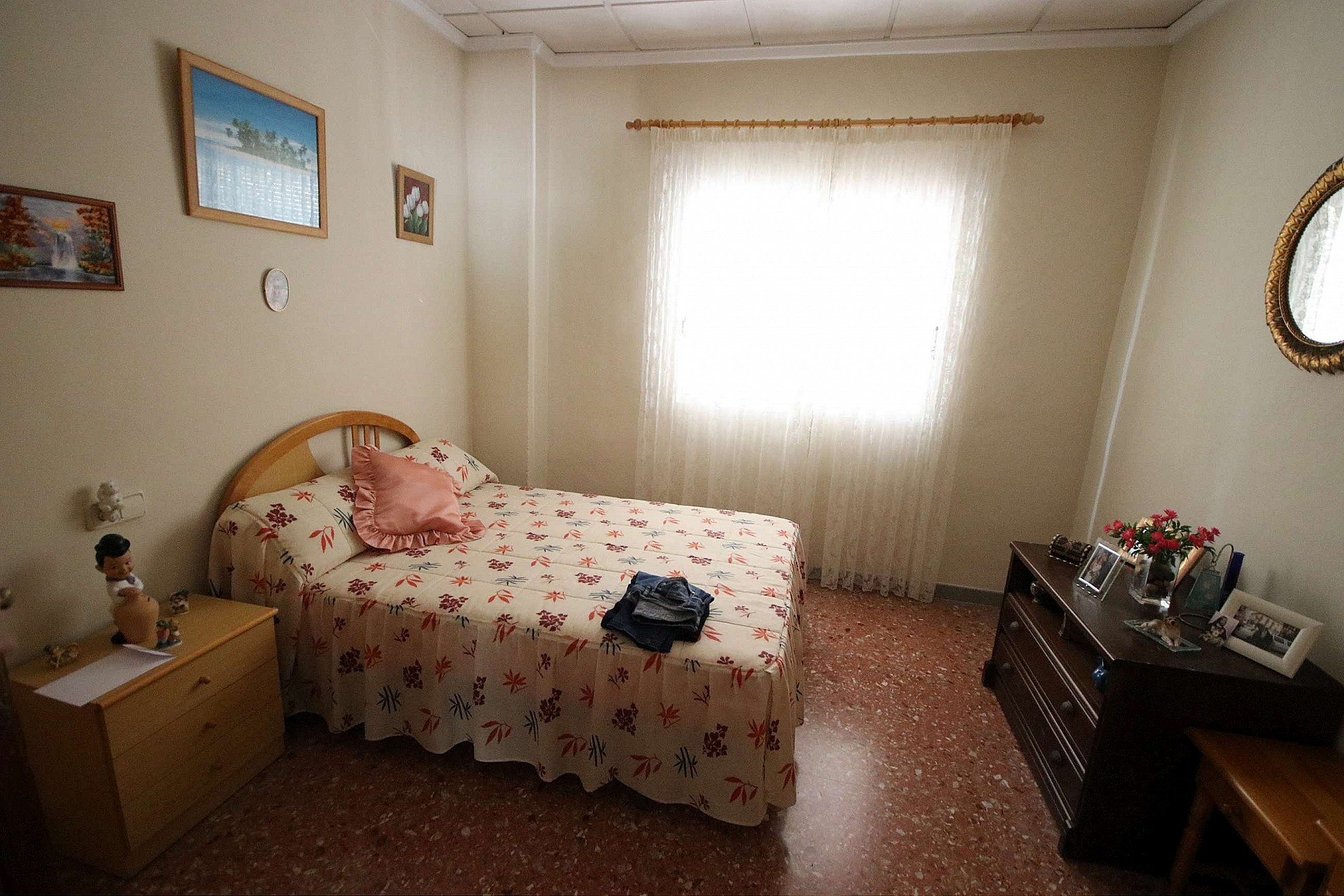 4-bedroom Commercial In Monovar, Spain (675 M²)