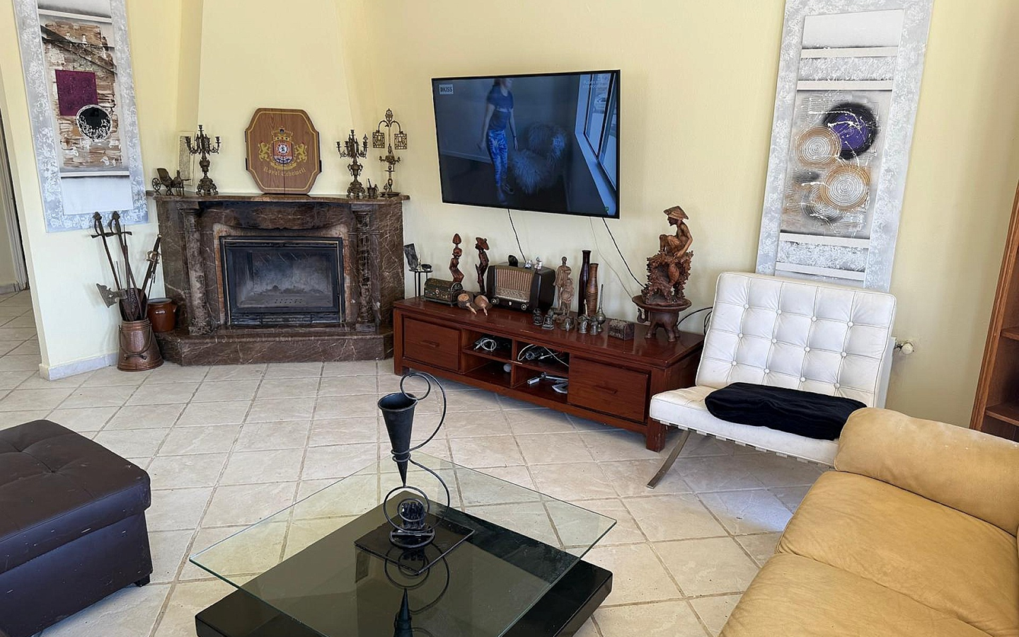 3-bedroom Detached Villa In Onil, Spain (215 M²)