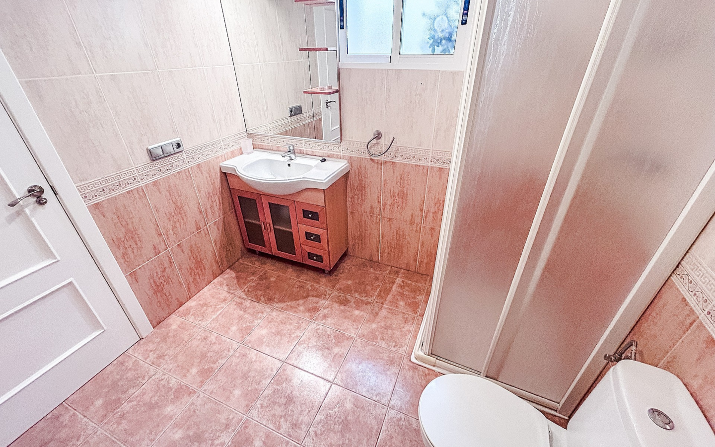 5-bedroom Townhouse In Pinoso, Spain (141 M²)