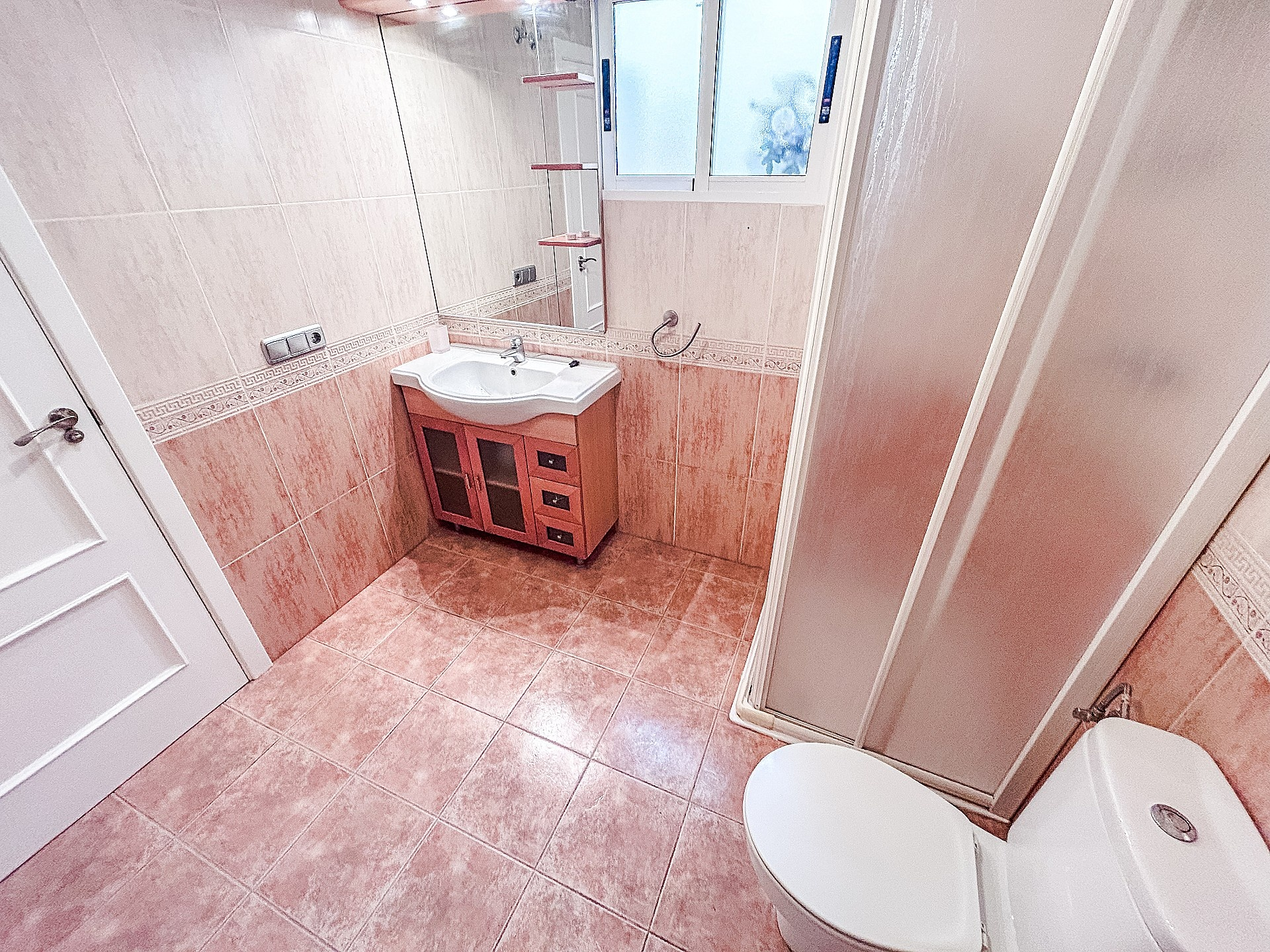 5-bedroom Townhouse In Pinoso, Spain (141 M²)