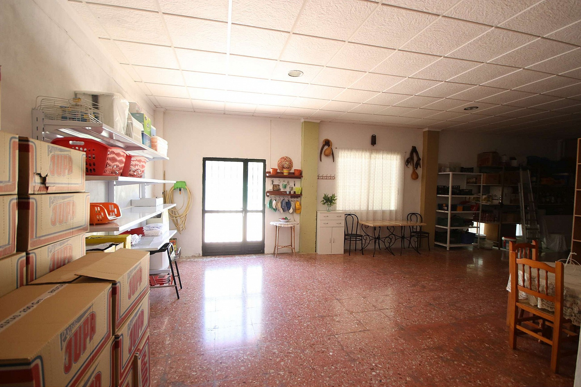 4-bedroom Commercial In Monovar, Spain (675 M²)