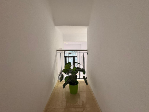 3-bedroom Apartment In Onil, Spain (125 M²)