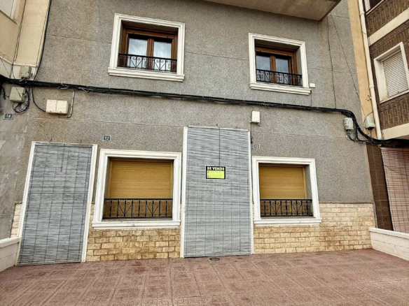 5-bedroom Townhouse In Pinoso, Spain (176 M²)