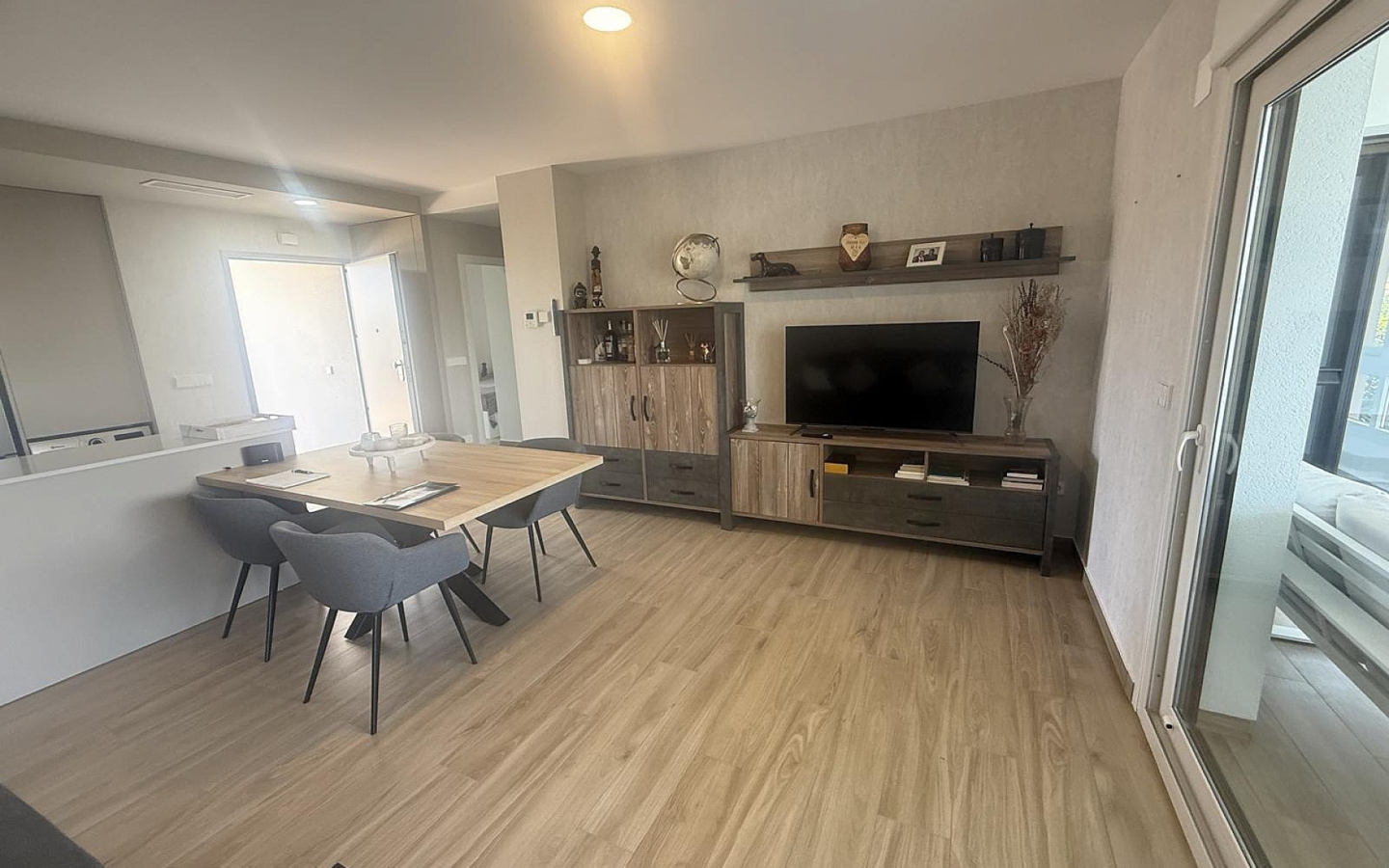 2-bedroom Apartment In Los Montesinos, Spain (180 M²)