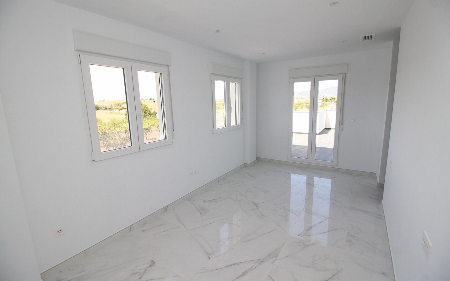 4-bedroom Detached Villa In Pinoso, Spain (150 M²)
