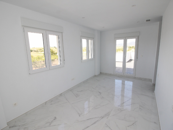 4-bedroom Detached Villa In Pinoso, Spain (150 M²)