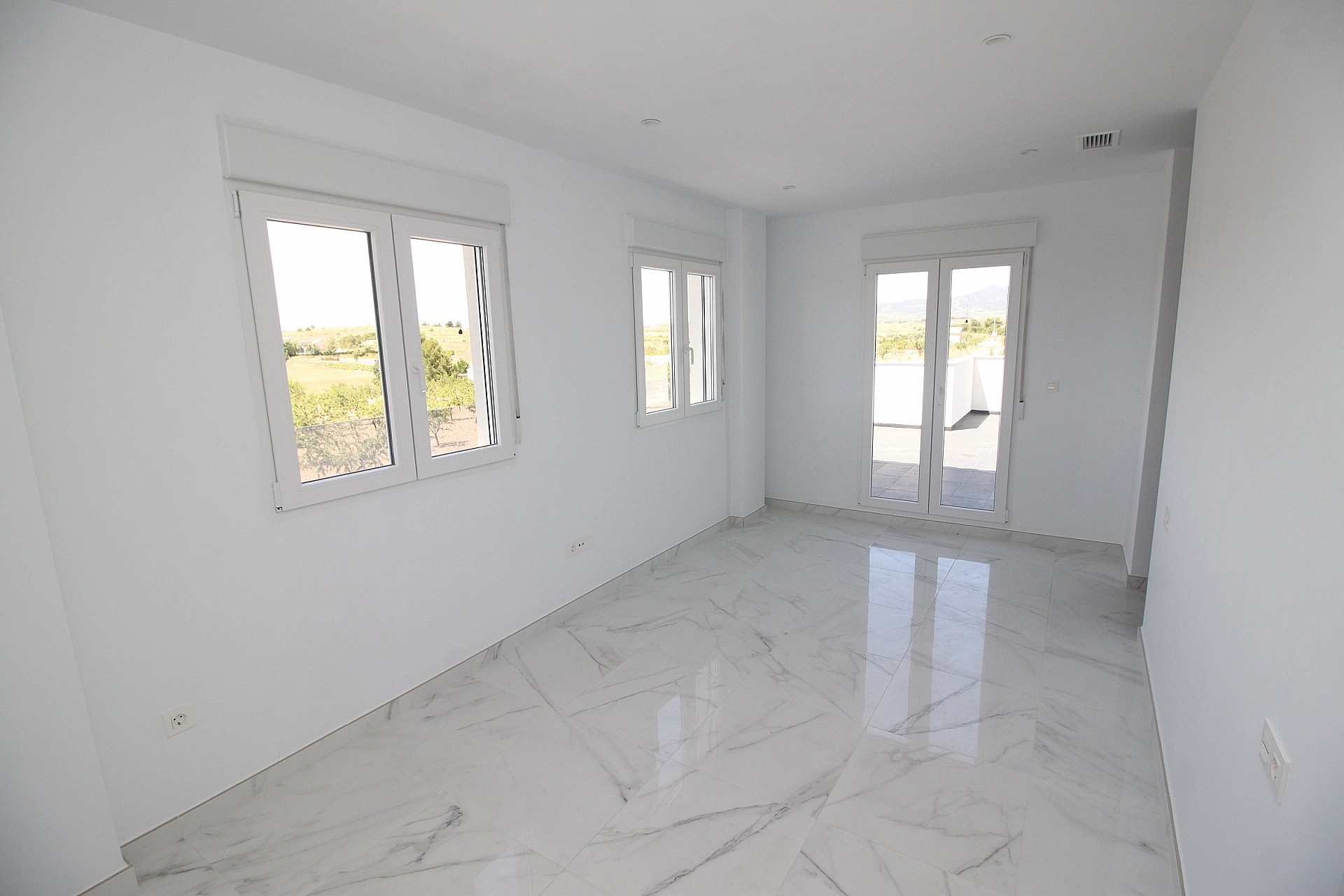 4-bedroom Detached Villa In Pinoso, Spain (150 M²)