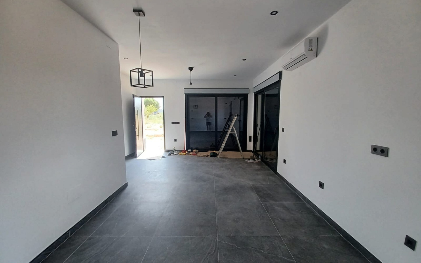1-bedroom Detached Villa In Pinoso, Spain (26.500 M² Plot)