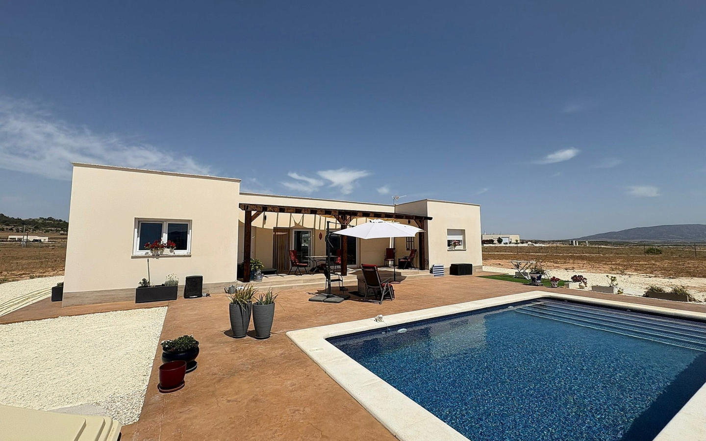 3-bedroom Detached Villa In Pinoso, Spain (115 M²)