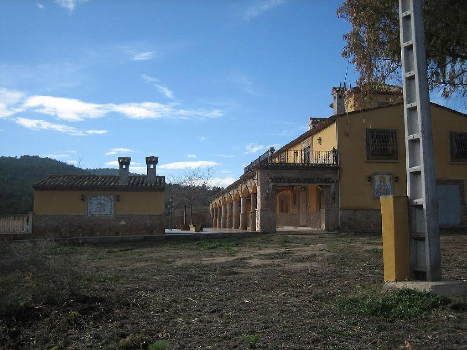 w_uzdbpcmb34onix3ptt2o-c3d9f2 7-bedroom Country House In Lorca, Spain (550 M²)
