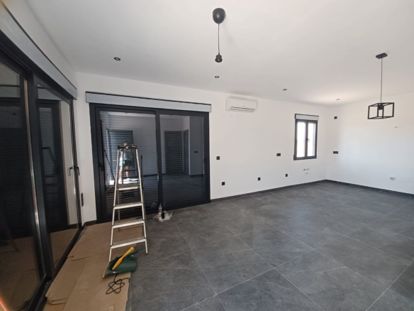 1-bedroom Detached Villa In Pinoso, Spain (26.500 M² Plot)