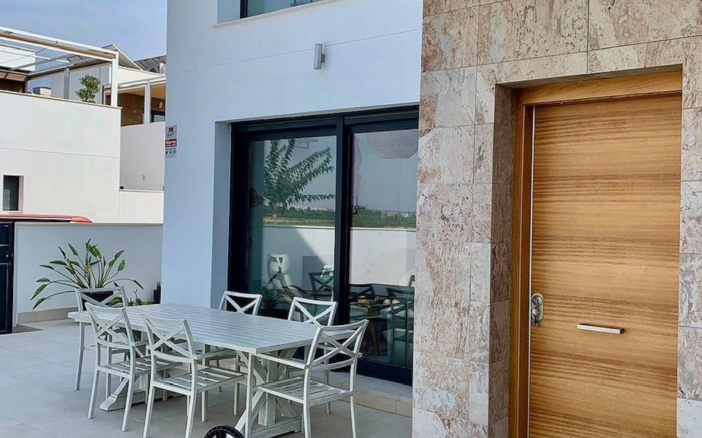 3-bedroom Detached Villa In Daya Vieja, Spain (138 M²)