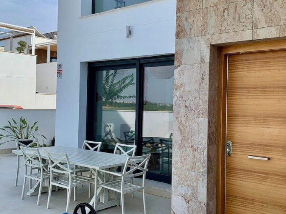 3-bedroom Detached Villa In Daya Vieja, Spain (138 M²)