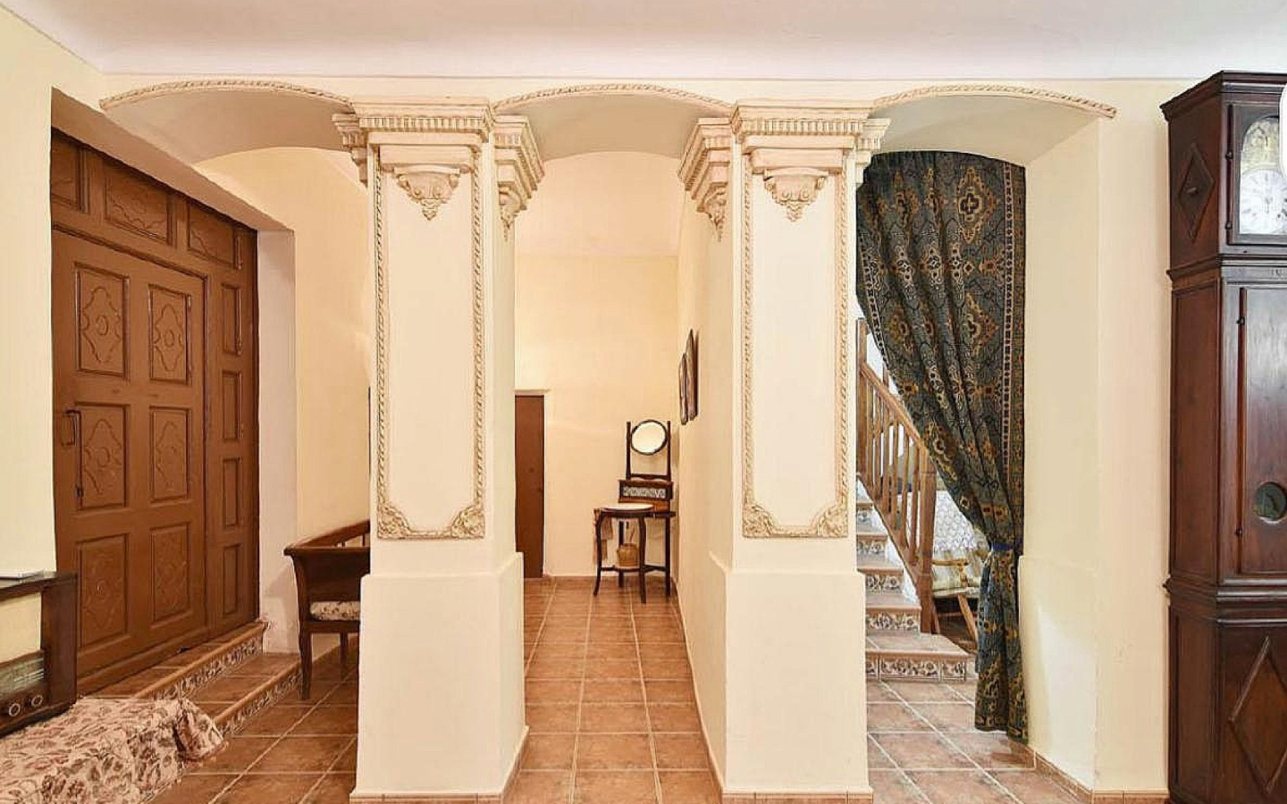 12-bedroom Country House In Pinoso, Spain (600 M²)
